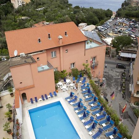 Hotel Villa Maria Sorrento Dış mekan fotoğraf